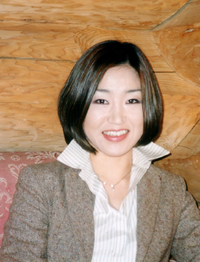 0304181017김이듬.jpg