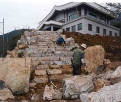 문학관 동편 계단 공사 조성 중 14